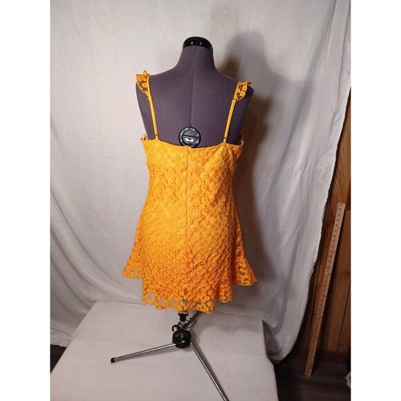 LULUS dress - Picture 3 of 8